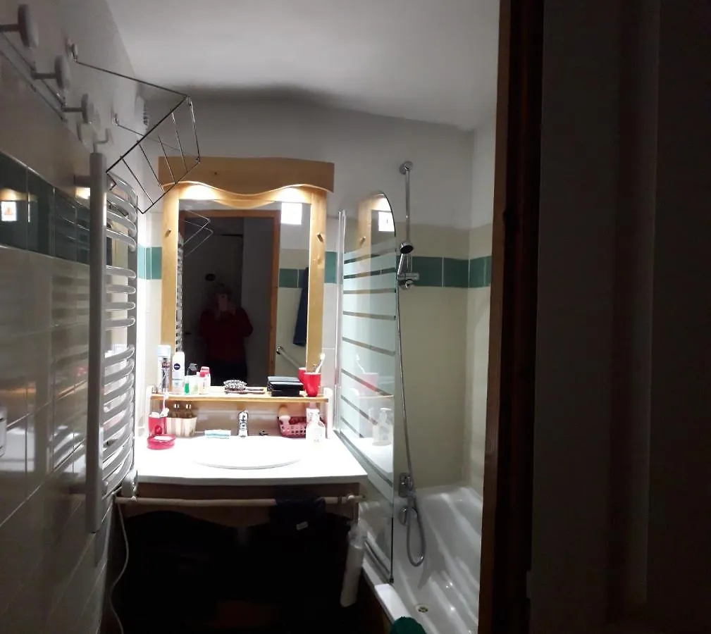 Chamrousse 1700 - Appartement classé 3 étoiles, avec vue sur les montagnes - Silènes C32